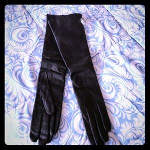 Vintage Gloves by Wear Right